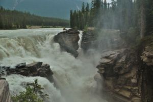 Athabasca_Falls.jpg