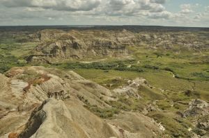 Dinosaur_Provincial_Park_1.jpg