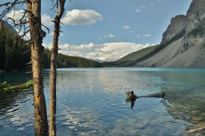 Banff_NP_Moraine_Lake_2.jpg