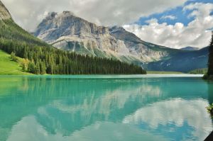 Emerald_Lake_2.jpg