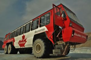 Columbia_Icefield_ice-explorer.jpg