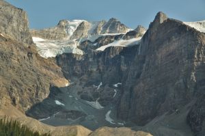 Banff_NP_Moraine_Lake_lodowiec.jpg