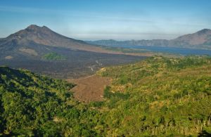 Dnau_Batur_Bali.jpg