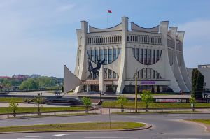 Teatr Dramatyczny Grodno.jpg