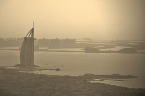 agiel_Dubaj_sepia_emiraty.jpg